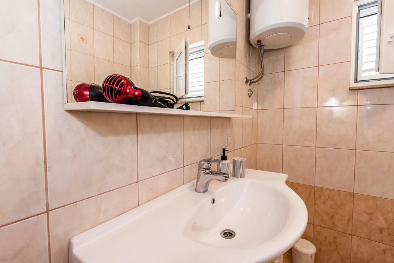 Apartmani Marina Klek Buitenkant foto