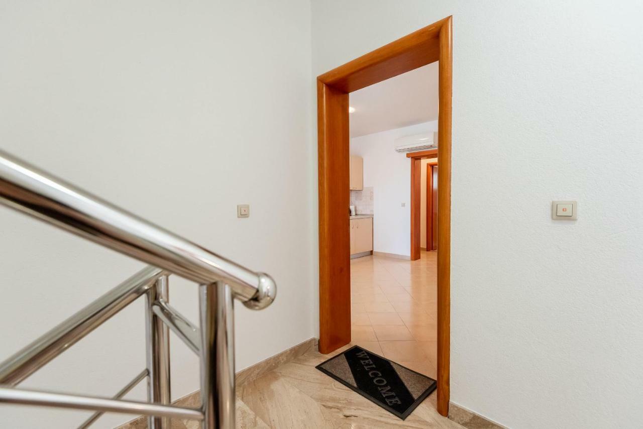 Apartmani Marina Klek Buitenkant foto
