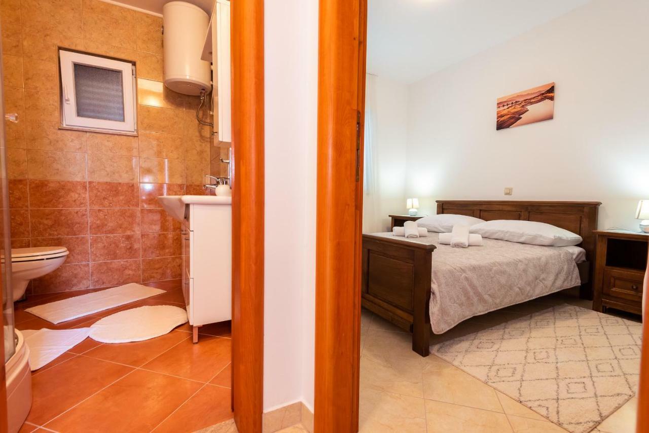 Apartmani Marina Klek Buitenkant foto