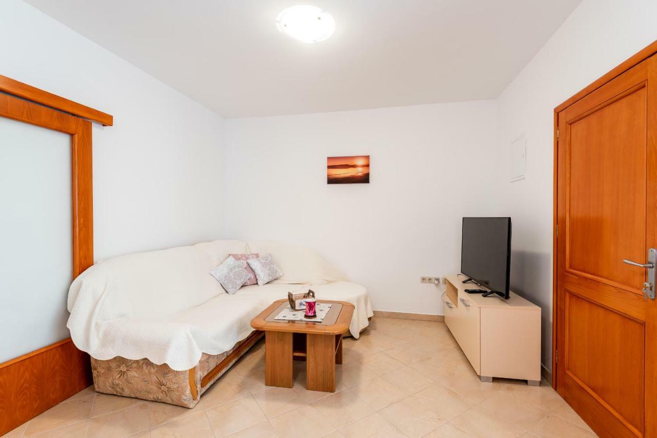 Apartmani Marina Klek Buitenkant foto