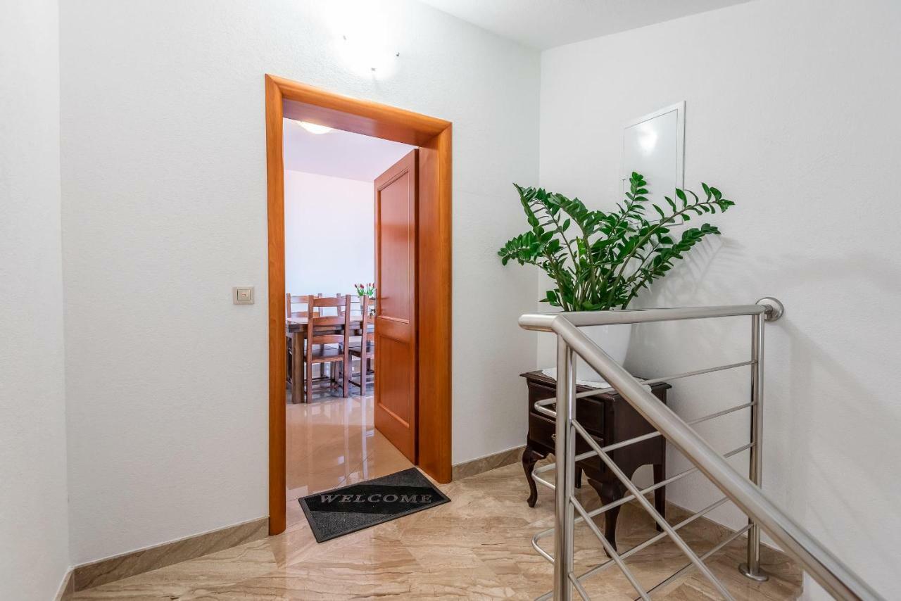 Apartmani Marina Klek Buitenkant foto