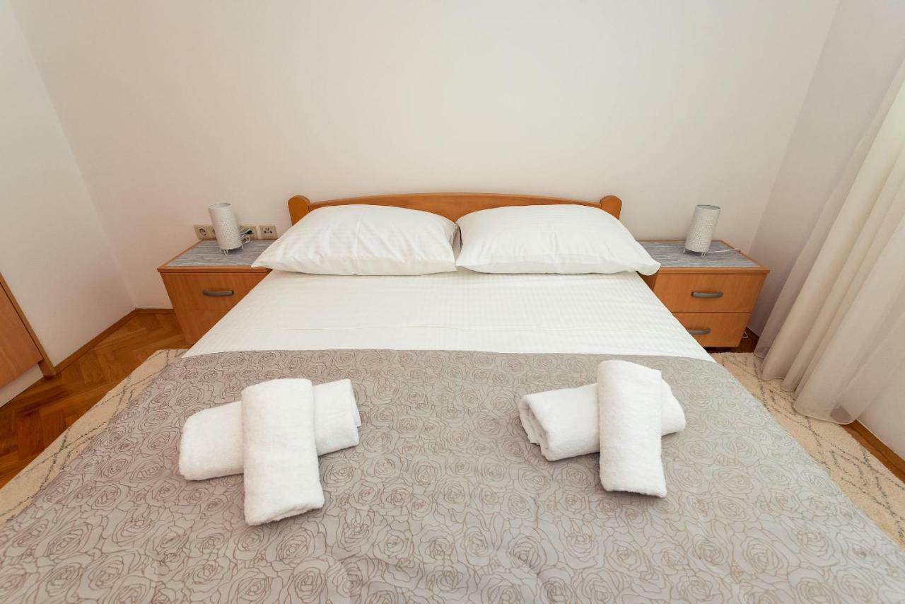 Apartmani Marina Klek Buitenkant foto